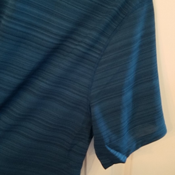 Nike Men's Running/ Workout Dryfit Shirt - Picture 6 of 7